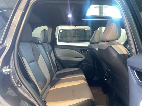 Used 2025 Subaru Forester Limited AWD/4WD image 23