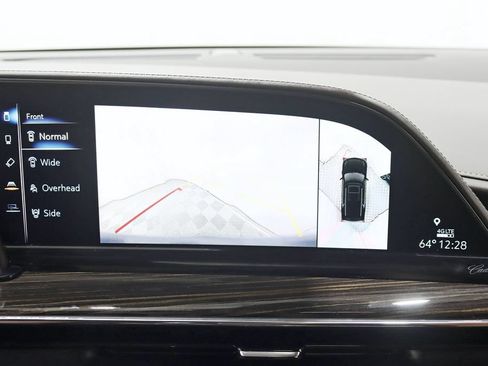 Used 2021 Cadillac Escalade Premium Luxury AWD/4WD image 18