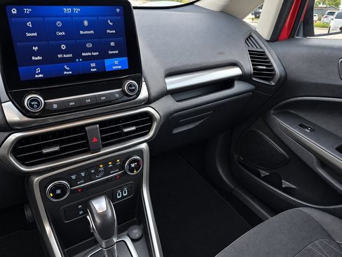 Used 2020 Ford EcoSport SE FWD image 23