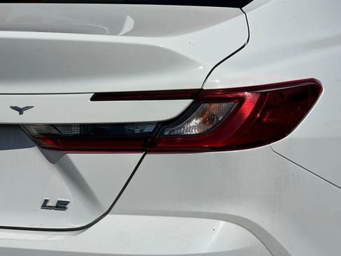 Used 2025 Toyota Camry LE FWD image 23