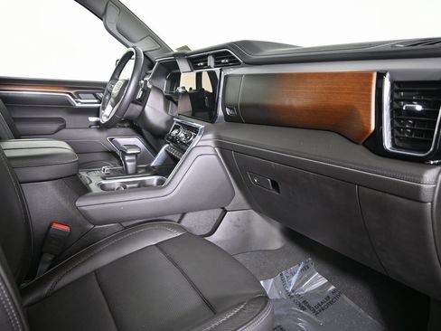 Used 2024 GMC Sierra 1500 Denali image 16