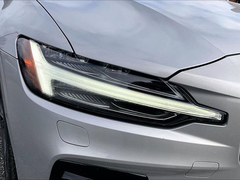 Used 2024 Volvo S60 B5 Plus image 40