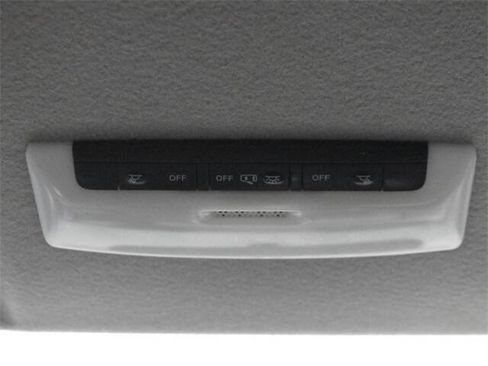 Used 2019 Nissan Kicks SV image 14