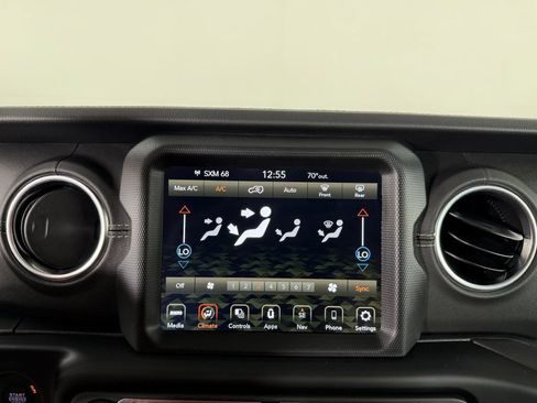 Used 2023 Jeep Wrangler Unlimited Sahara AWD/4WD image 42