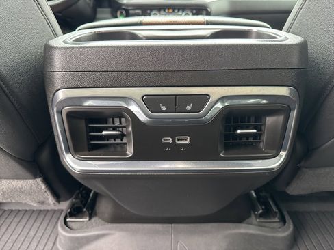 Used 2024 Chevrolet Silverado 2500 High Country w/ High Country Premium Package image 26