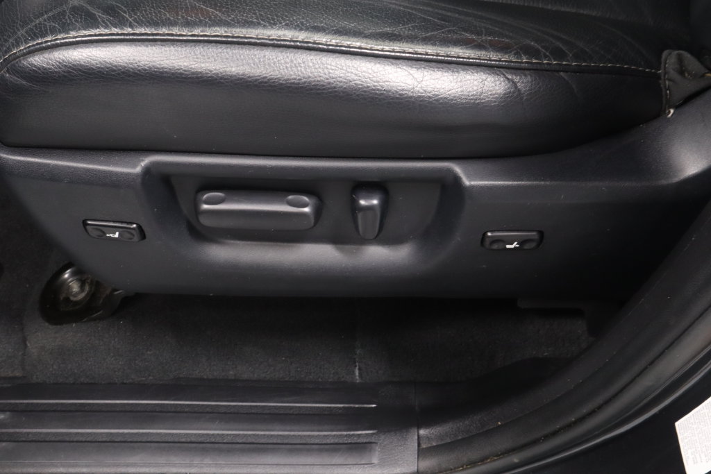 Used 2019 Toyota Sequoia TRD Sport w/ TRD Sport Premium Package AWD/4WD image 19