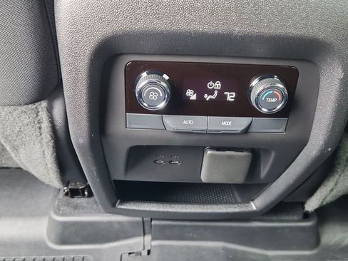 Used 2024 Chevrolet Traverse Z71 w/ LPO, Floor Liner Package image 24