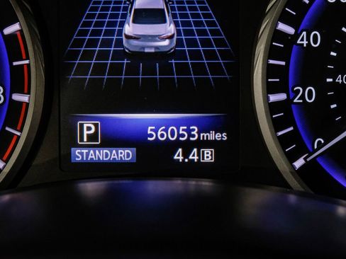 Used 2018 INFINITI Q60 Red Sport 400 w/ Sensory Package 3.0T Sport image 18