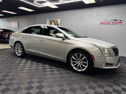 Used 2017 Cadillac XTS Luxury image 2