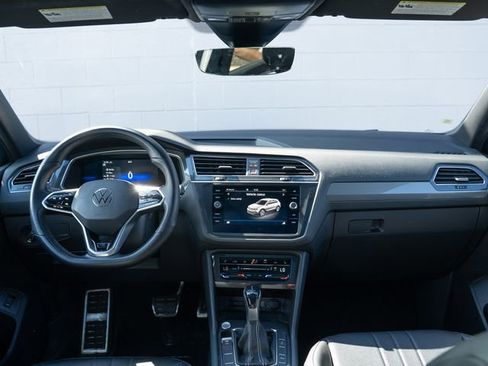 Used 2022 Volkswagen Tiguan SE R-Line image 21