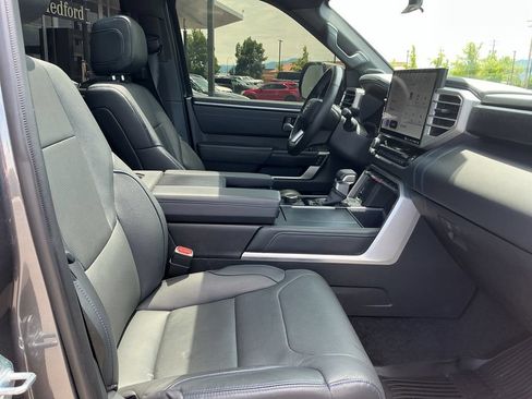 Used 2023 Toyota Tundra Platinum AWD/4WD image 21
