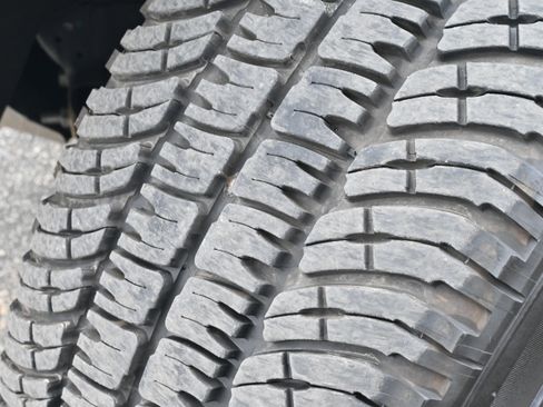 Used 2022 Chevrolet Suburban Z71 w/ Luxury Package image 29