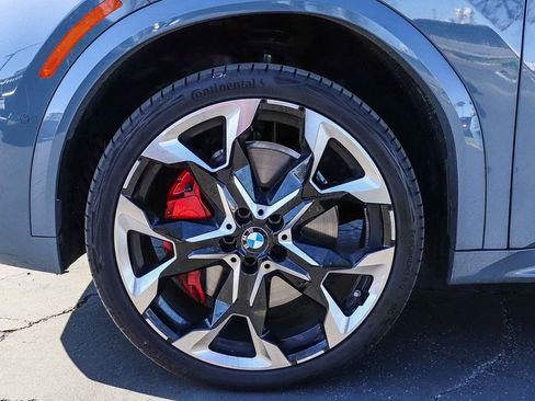 Used 2025 BMW X2 xDrive28i w/ M Sport Package image 11