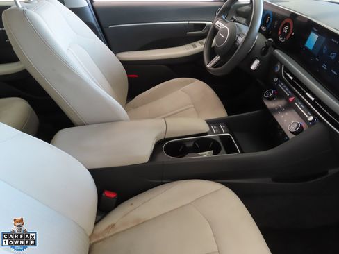 Used 2025 Hyundai Sonata SEL FWD image 23