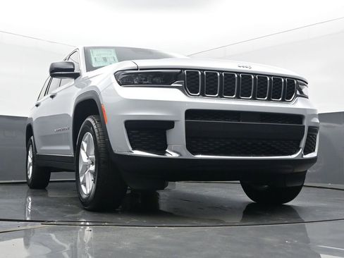 New 2025 Jeep Grand Cherokee L Laredo w/ Luxury Tech Group I image 55