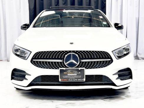 Used 2022 Mercedes-Benz A 220 4MATIC image 2