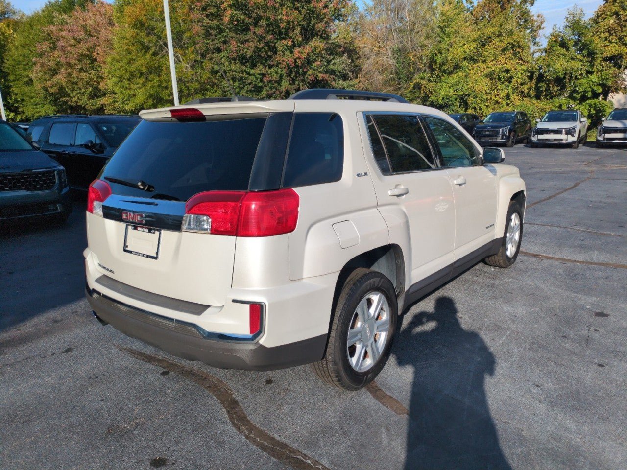 Used 2016 GMC Terrain SLE w/ Convenience Package FWD image 8