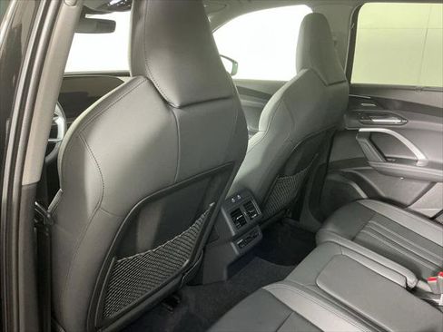 Used 2025 Audi Q5 Premium Plus w/ Premium Plus AWD/4WD image 20