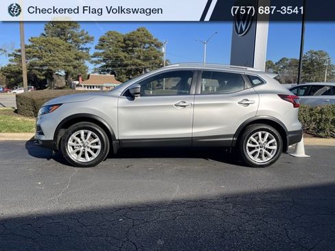 Used 2021 Nissan Rogue Sport SV image 5