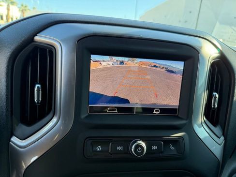 Certified 2025 Chevrolet Silverado 1500 Custom image 28