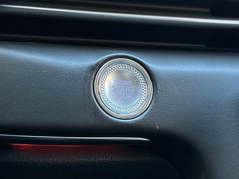 Used 2025 Genesis GV80 2.5T Prestige image 36