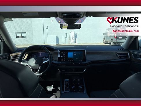 Used 2025 Volkswagen Atlas SE AWD/4WD image 27