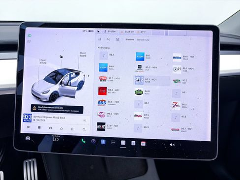Used 2022 Tesla Model Y Performance AWD/4WD image 21