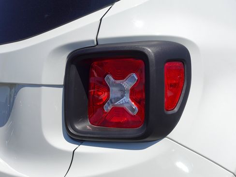 Used 2020 Jeep Renegade Sport w/ Sport Appearance Group AWD/4WD image 5