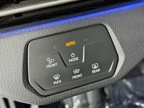 Used 2023 Volkswagen ID.4 Pro S AWD/4WD image 11