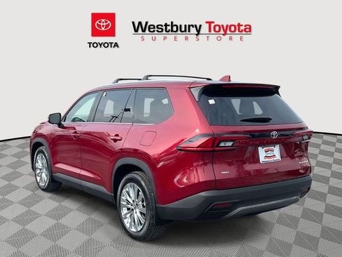 Certified 2026 Toyota Grand Highlander Platinum image 12