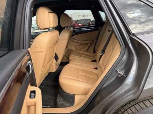 Used 2017 Porsche Macan S w/ Premium Package Plus AWD/4WD image 13