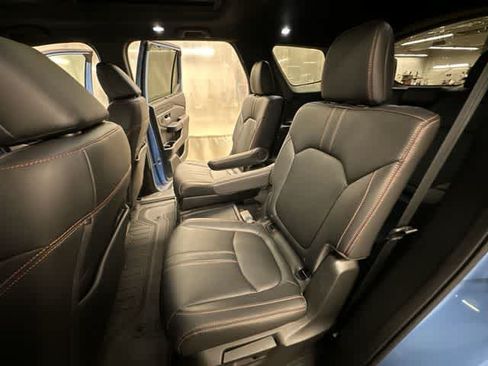 Used 2023 Honda Pilot TrailSport image 19