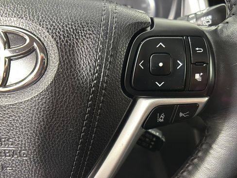 Used 2017 Toyota Highlander Limited w/ Carpet Mat Package AWD/4WD image 31