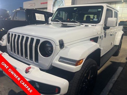 Used 2021 Jeep Gladiator Overland image 2