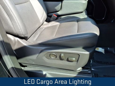 Certified 2025 GMC Sierra 1500 SLT image 30