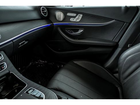 Certified 2022 Mercedes-Benz E 350 4MATIC Sedan w/ AMG Line Exterior image 25