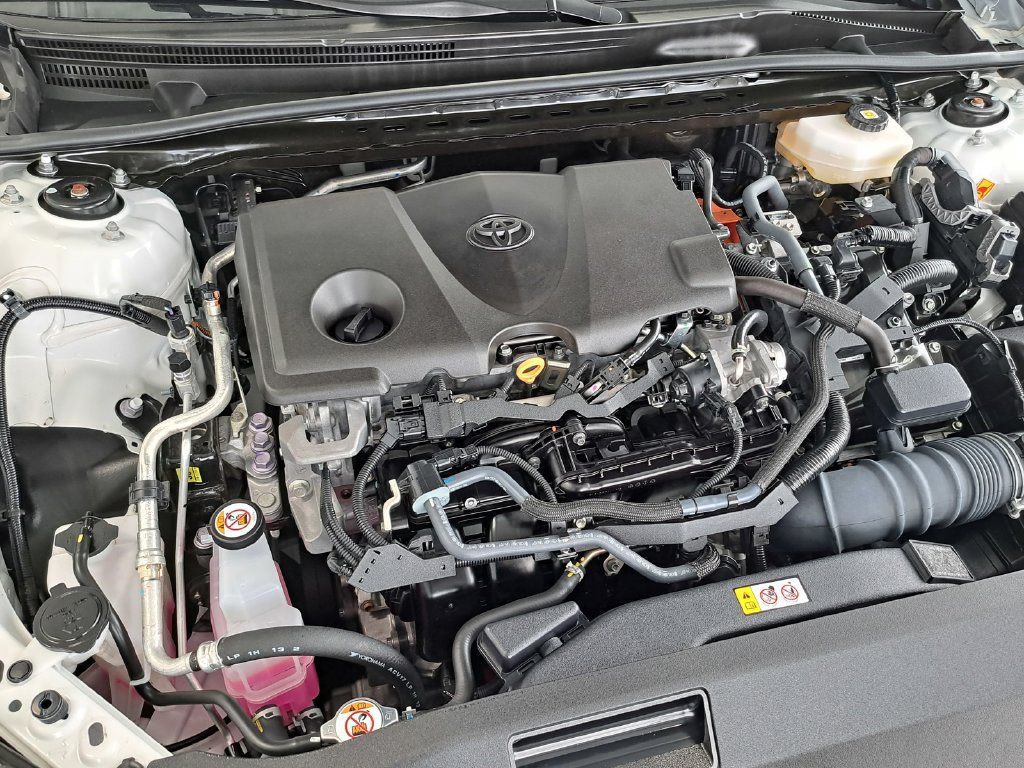 Used 2025 Toyota Camry LE FWD image 29