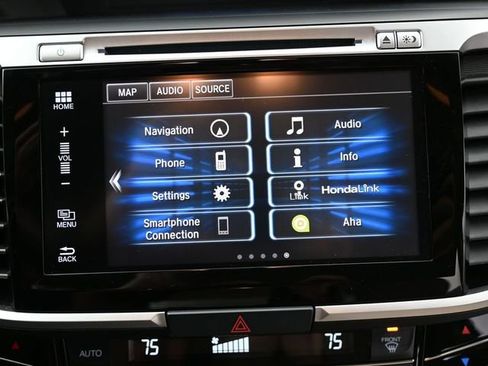 Used 2017 Honda Accord Touring image 17