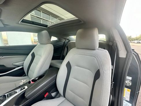 Used 2023 Chevrolet Camaro LT RWD image 8