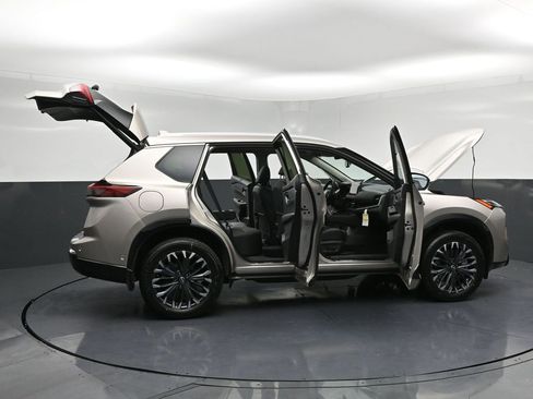 New 2026 Nissan Rogue Platinum w/ Tech Package image 37