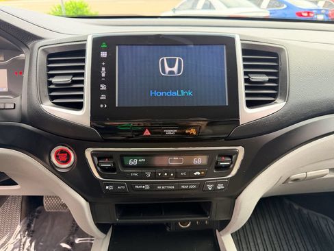 Used 2016 Honda Pilot EX image 22