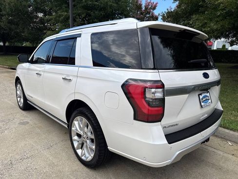 Used 2018 Ford Expedition Platinum RWD image 6