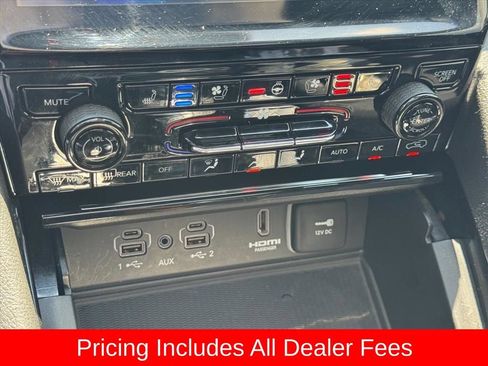 Used 2023 Jeep Grand Cherokee Overland w/ Luxury Tech Group IV AWD/4WD image 22