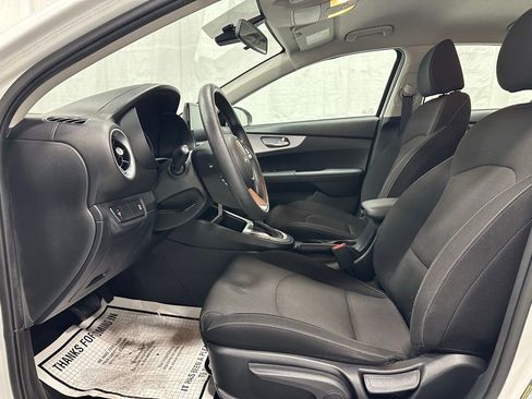 Used 2024 Kia Forte LXS image 13