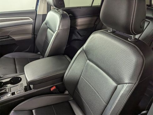 Used 2022 Volkswagen Atlas SE image 12