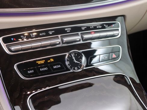 Used 2019 Mercedes-Benz E 450 4MATIC Wagon image 25