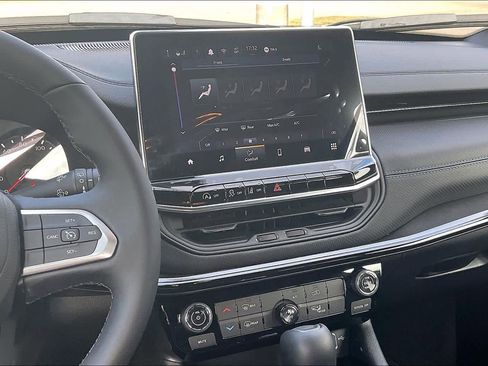 New 2026 Jeep Compass Latitude AWD/4WD image 6