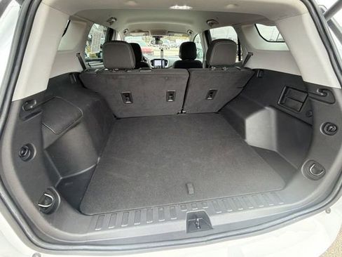 Used 2022 GMC Terrain SLE w/ Driver Convenience Package AWD/4WD image 29