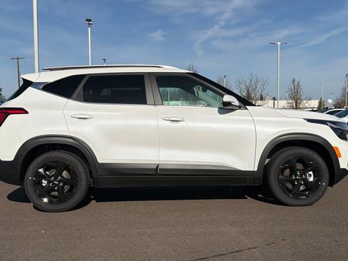 New 2026 Kia Seltos EX w/ EX Sunroof Package image 4