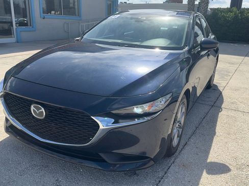 Used 2021 MAZDA MAZDA3 s FWD image 1